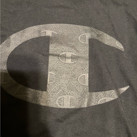 Champion long sleeve black and gold/faux leather c shirt Size L - Picture 3 of 4